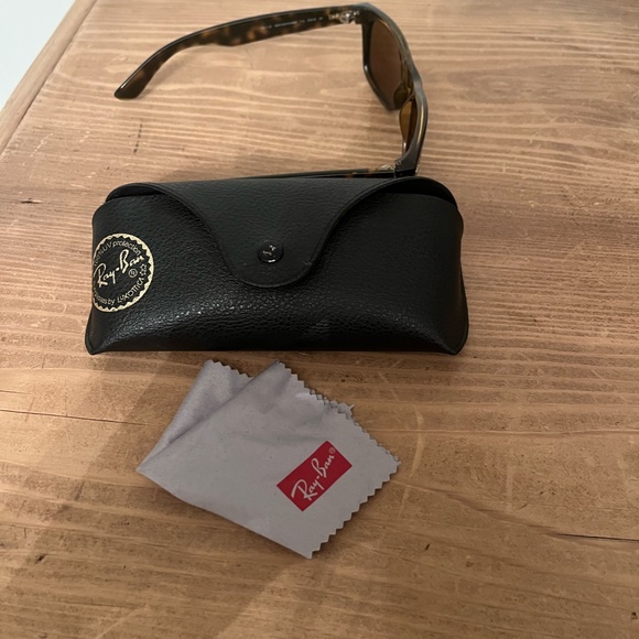 Ray-Ban NEW WAYFARER CLASSIC - Picture 5 of 6